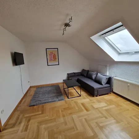 Penzini Monteurzimmer Karlsruhe Nahe Messe 公寓